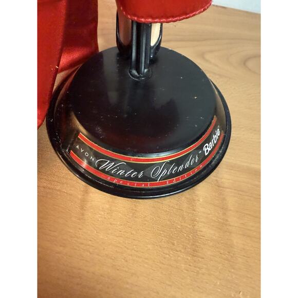 Winter Splendor Barbie 1998 Avon Exclusive Red Satin and Black Velvet Gown Stand - Picture 9 of 10